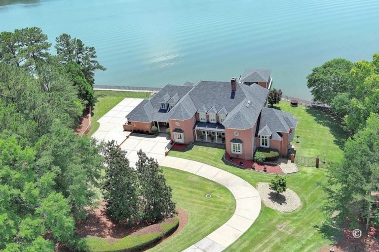 Green Island Hills Roofing Agency